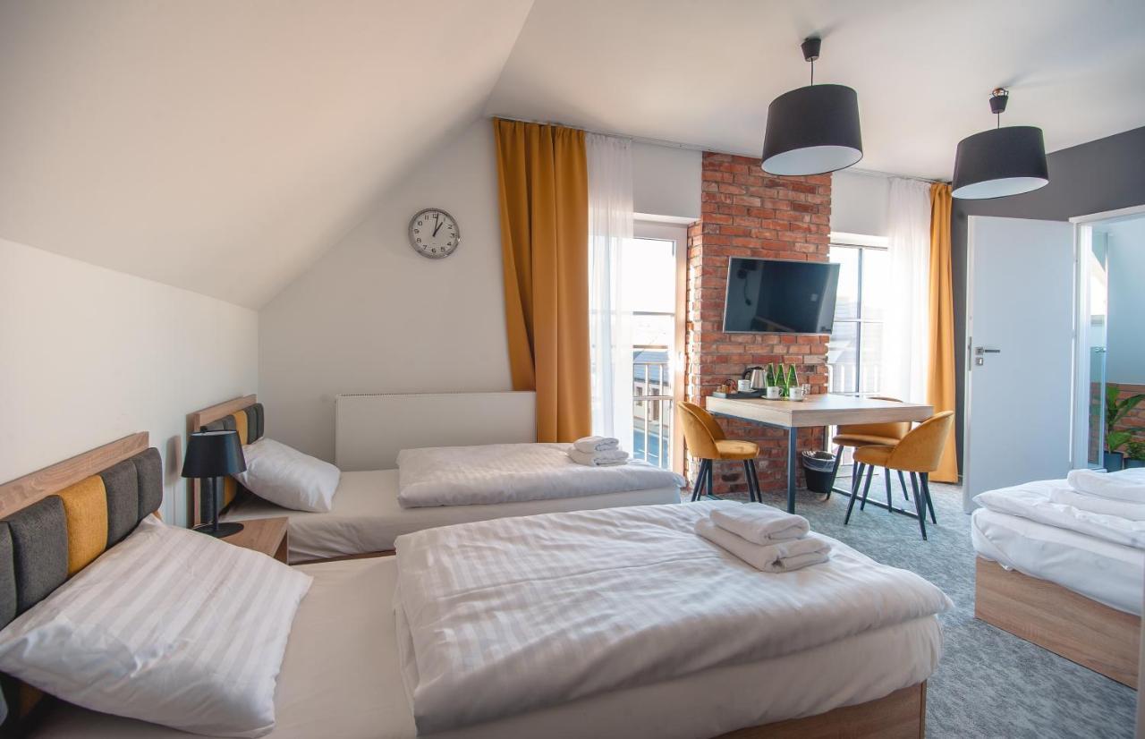 Aparthotel Gostyn Экстерьер фото